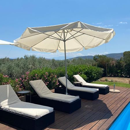 Georges Villa Galaxidi, Family, Pool And Garden Bagian luar foto